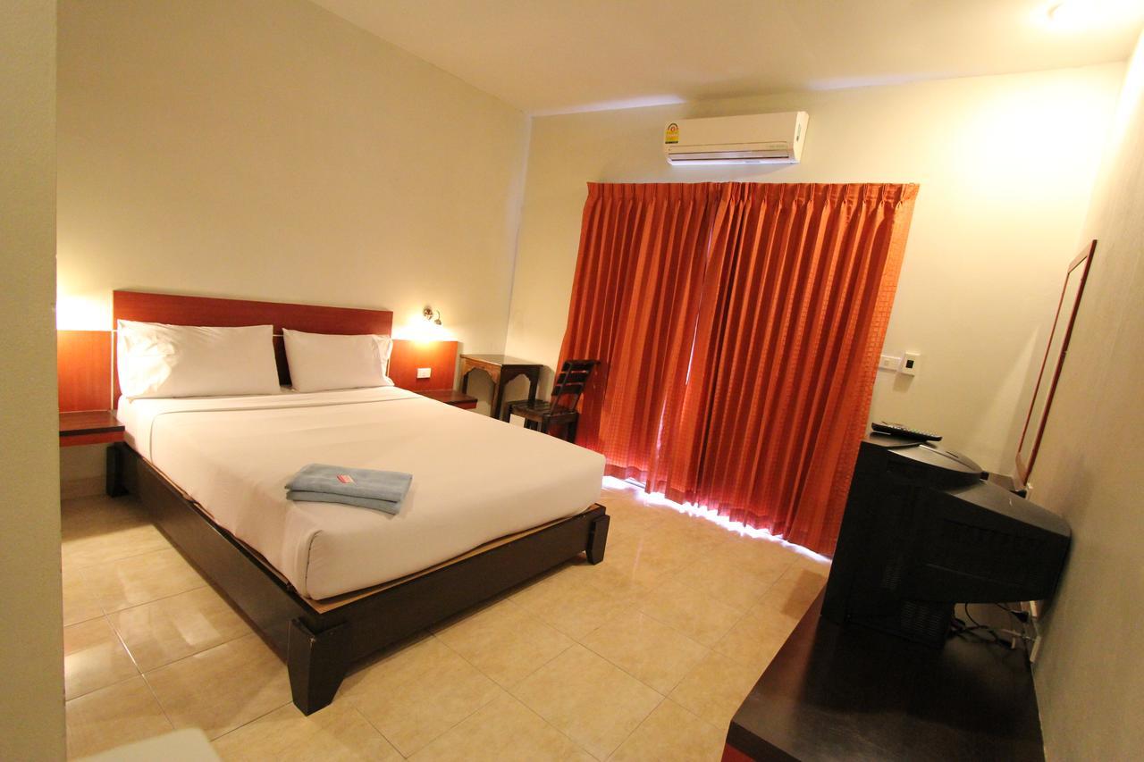 Paradise Resort Ban Nong Pla Lai Buitenkant foto