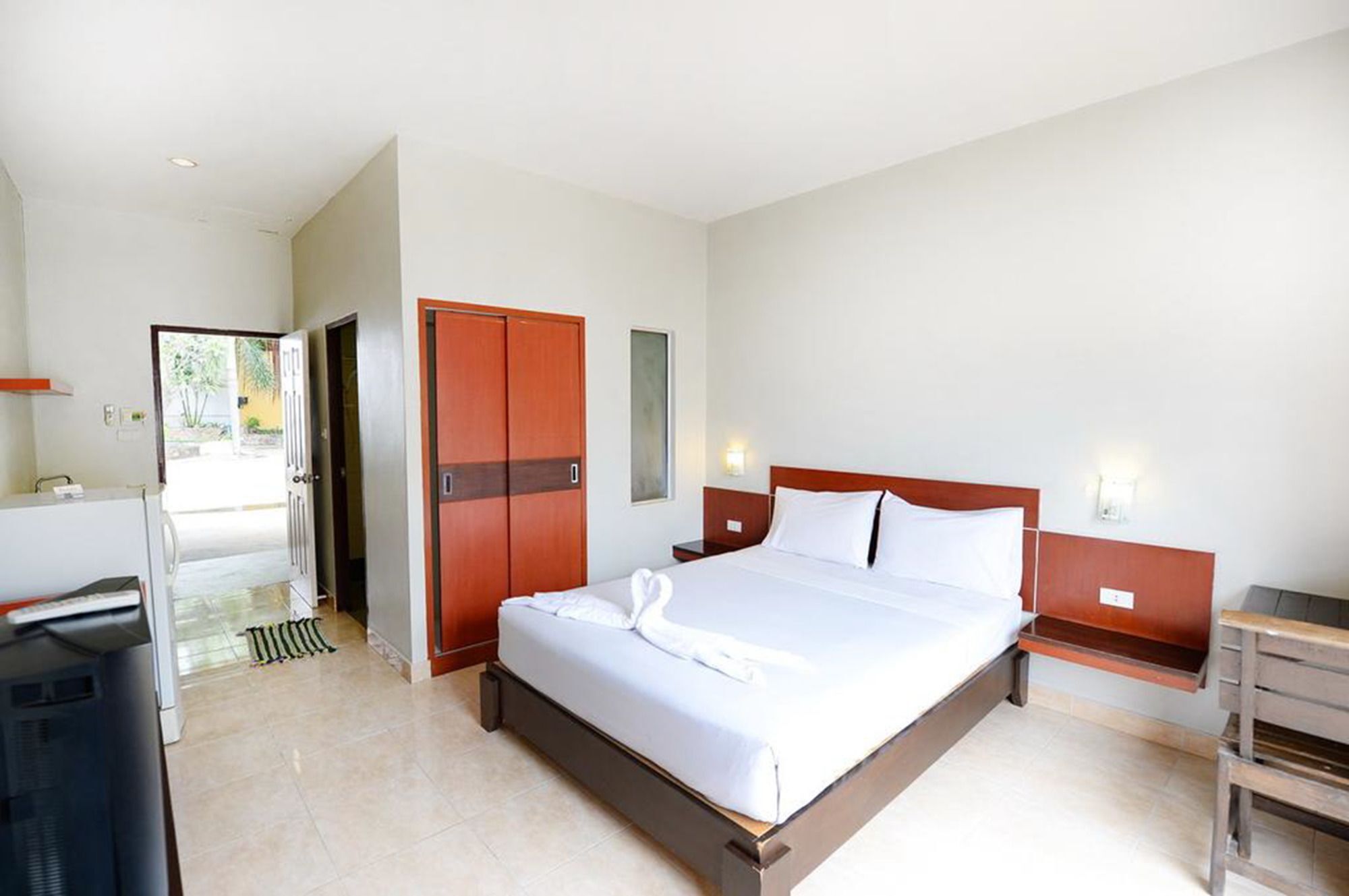 Paradise Resort Ban Nong Pla Lai Buitenkant foto