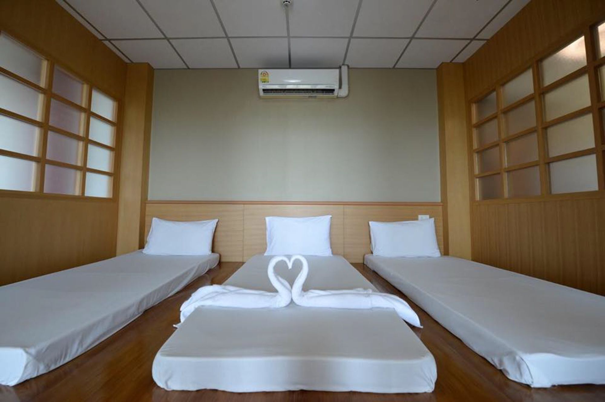 Paradise Resort Ban Nong Pla Lai Buitenkant foto